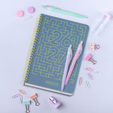 Agenda escolar Activa azul semana vista 12x18 cm 26 27 Miquel Rius disponible en papeleria en Badajoz