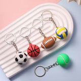 Llaveros de deportes de PVC con balones surtidos disponibles en tienda de regalos y papeleria en Badajoz